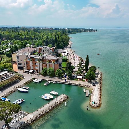Dolceriva - The Lakefront Suite Peschiera del Garda Exterior photo