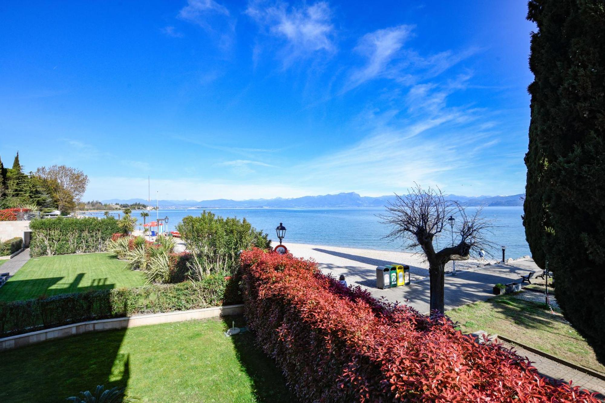 Dolceriva - The Lakefront Suite Peschiera del Garda Exterior photo