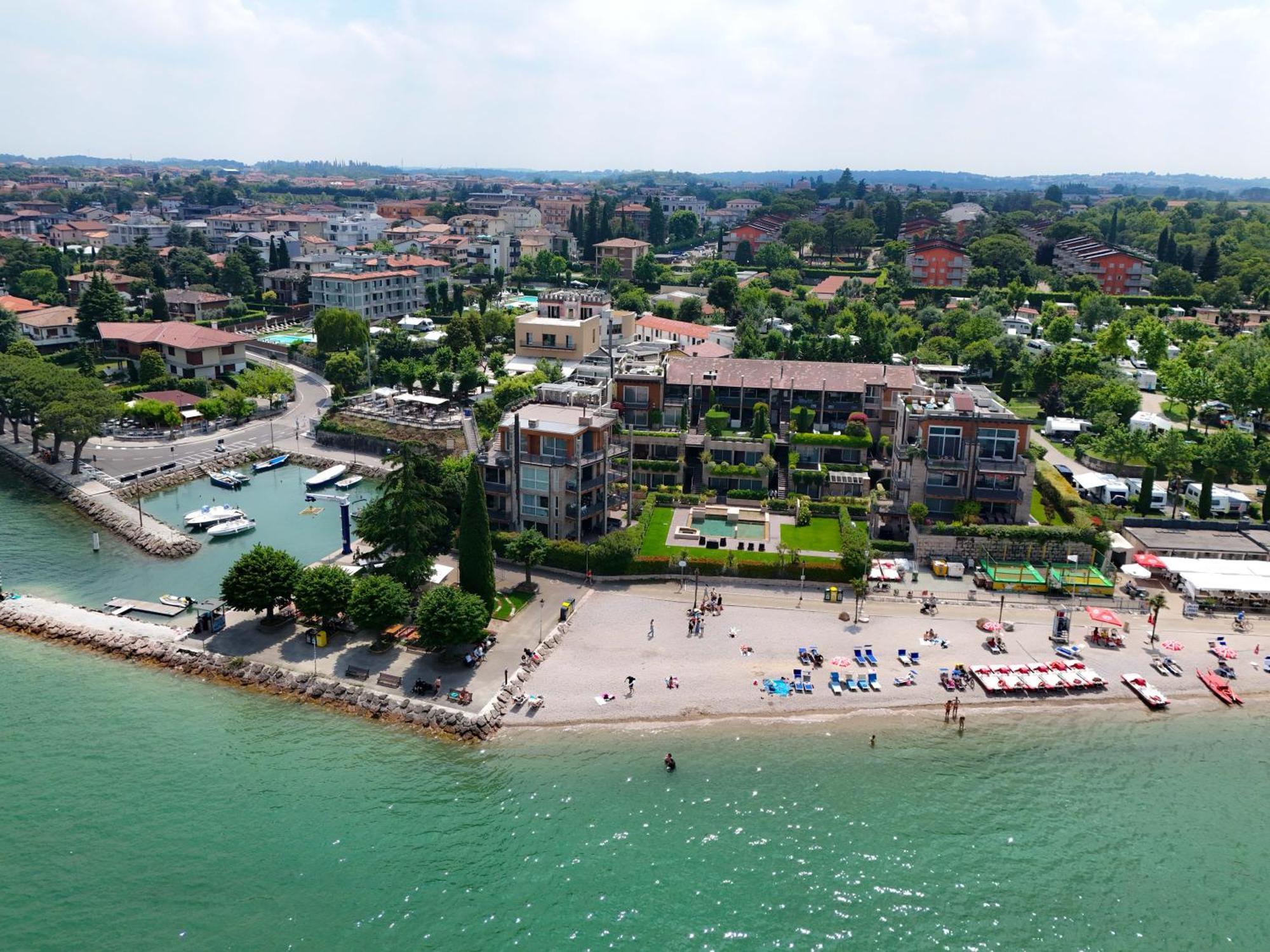 Dolceriva - The Lakefront Suite Peschiera del Garda Exterior photo